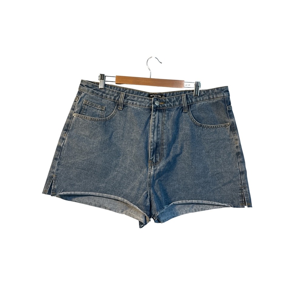 PrettyLittleThing Plus Mid Blue Wash Split Hem Mom Shorts USA 16 CMQ4704 NWT